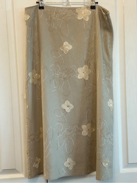 Robert Kitchen Dresses & Skirts - Vintage Robert Kitchen Linen Blend Midi Skirt Floral Appliqué Size 12